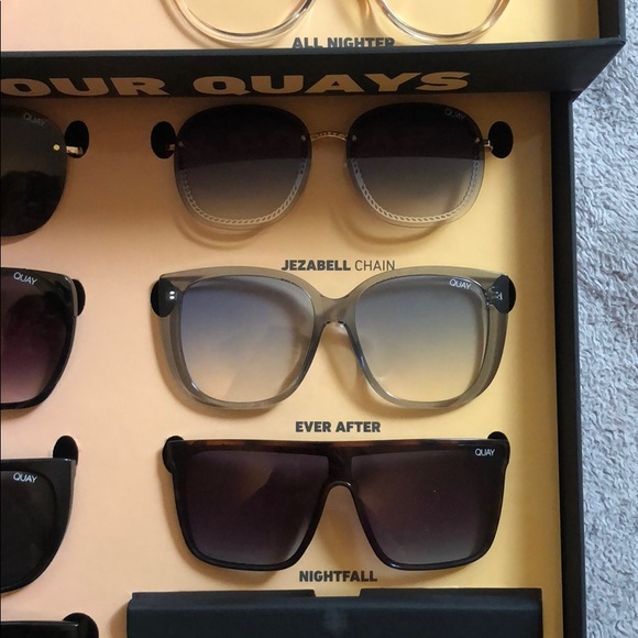 QUAY x Chrissy Teigen Collection Sunglasses - Picture 8 of 8